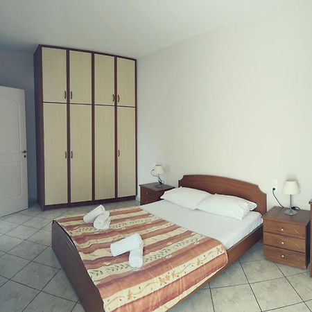 Efi & Zoi Apartments Sivota  Bagian luar foto