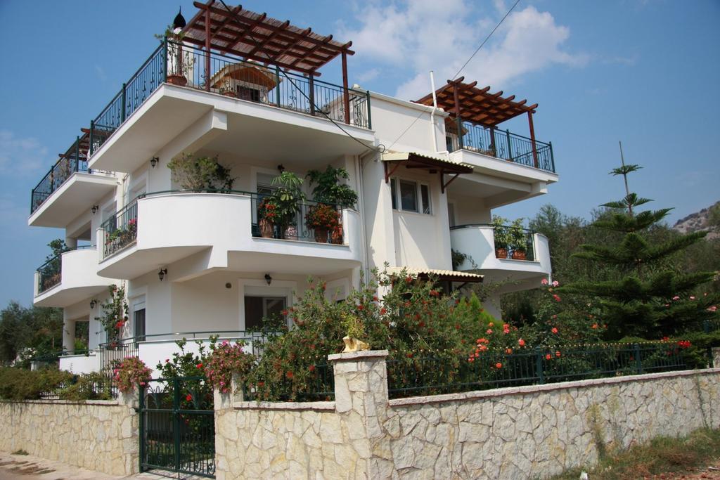 Efi & Zoi Apartments Sivota  Bagian luar foto