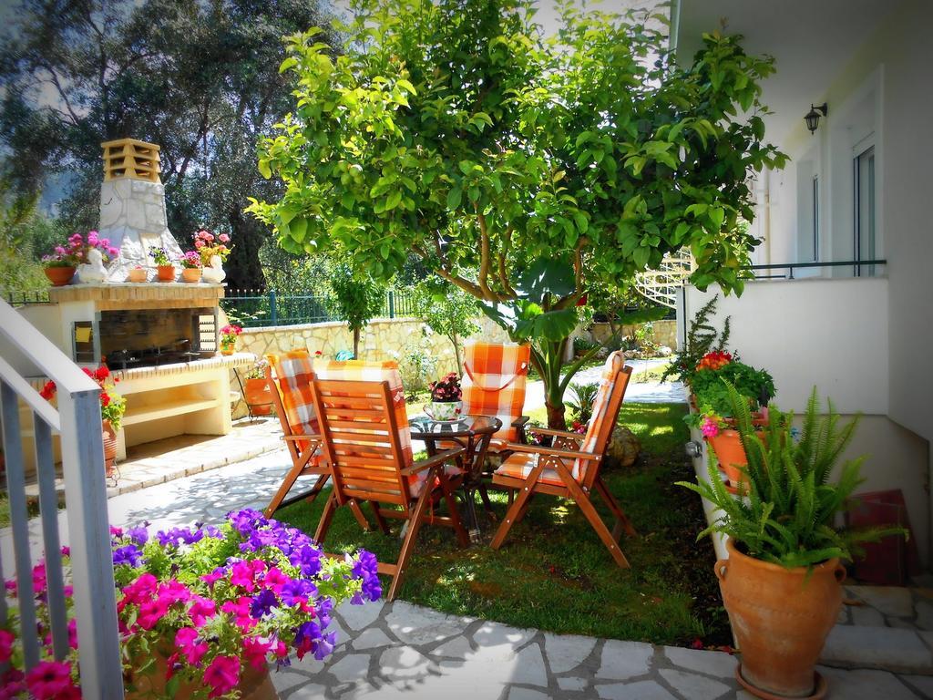 Efi & Zoi Apartments Sivota  Bagian luar foto